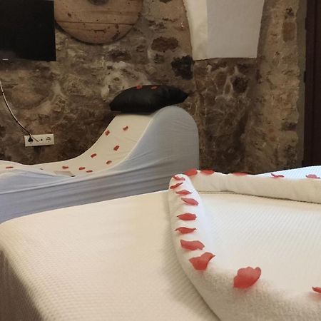 Apartamentos Rurales La Casa De Luis Santa Cruz de la Sierra エクステリア 写真