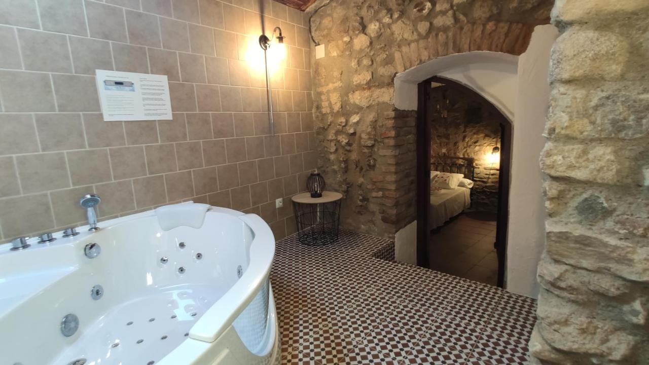 Apartamentos Rurales La Casa De Luis Santa Cruz de la Sierra エクステリア 写真