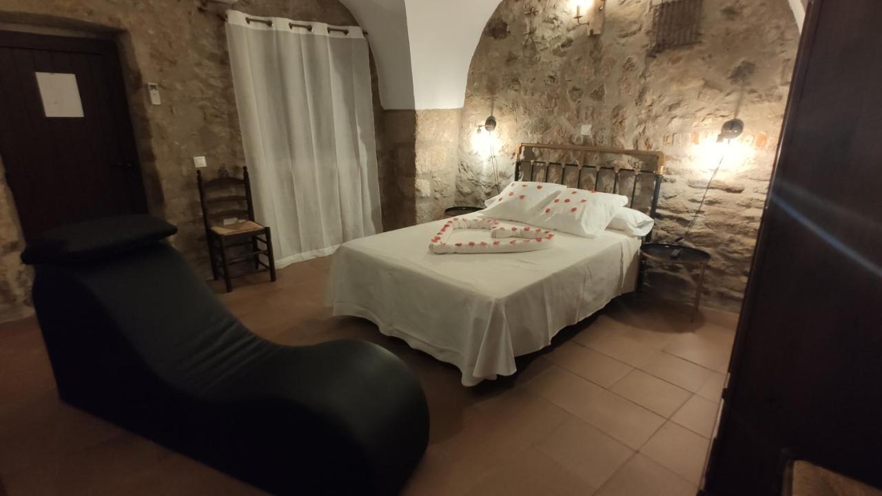 Apartamentos Rurales La Casa De Luis Santa Cruz de la Sierra エクステリア 写真