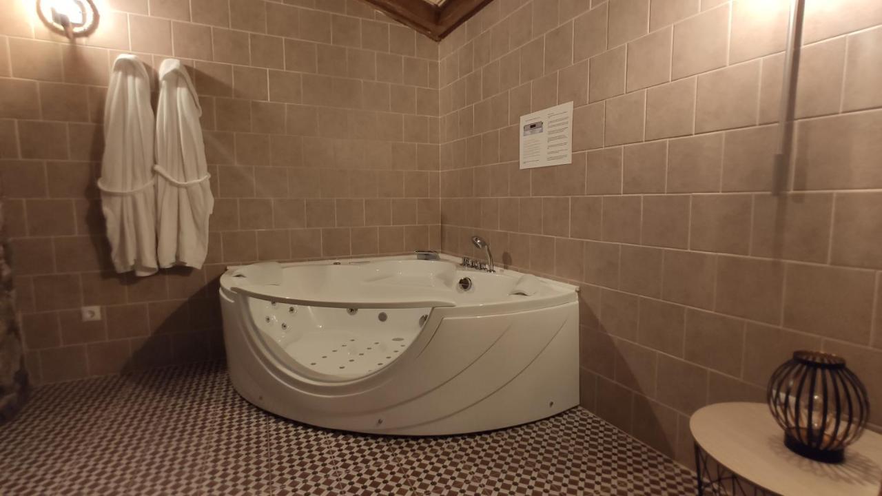 Apartamentos Rurales La Casa De Luis Santa Cruz de la Sierra エクステリア 写真