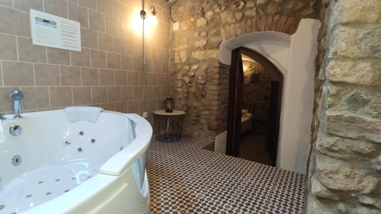 Apartamentos Rurales La Casa De Luis Santa Cruz de la Sierra エクステリア 写真