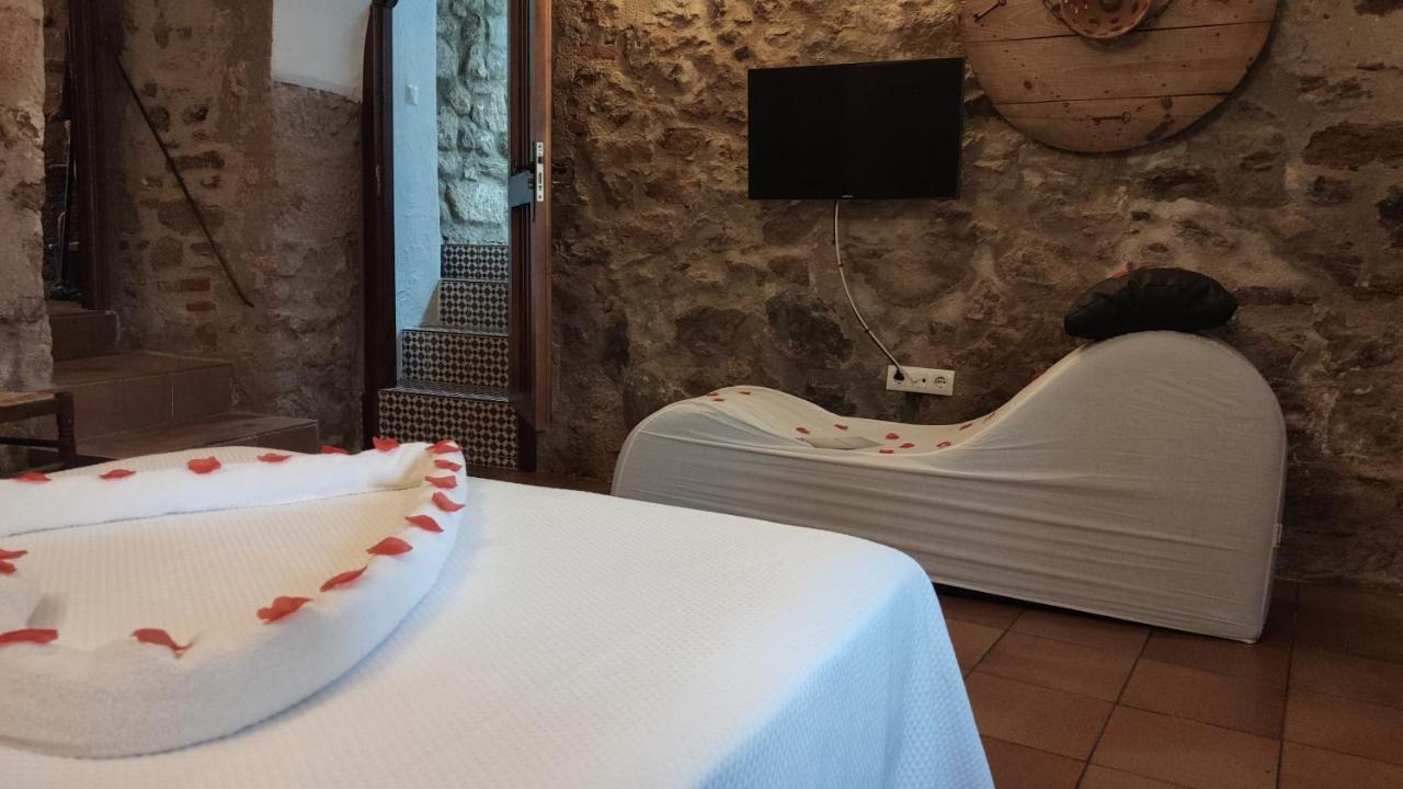Apartamentos Rurales La Casa De Luis Santa Cruz de la Sierra エクステリア 写真