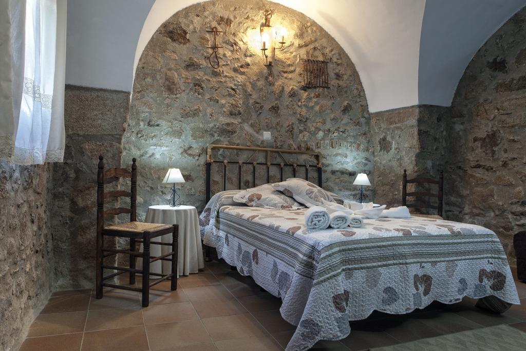 Apartamentos Rurales La Casa De Luis Santa Cruz de la Sierra 部屋 写真